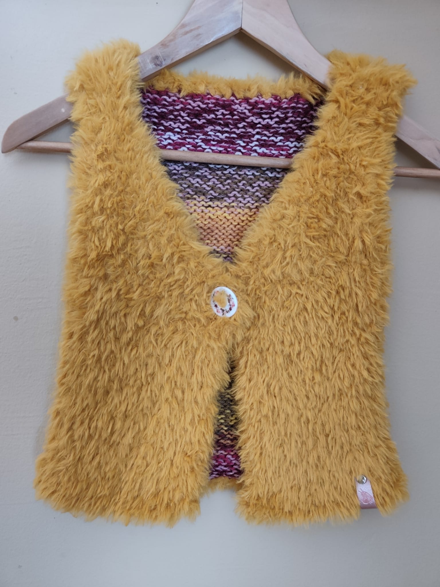 Zeno - Hand-knitted vest